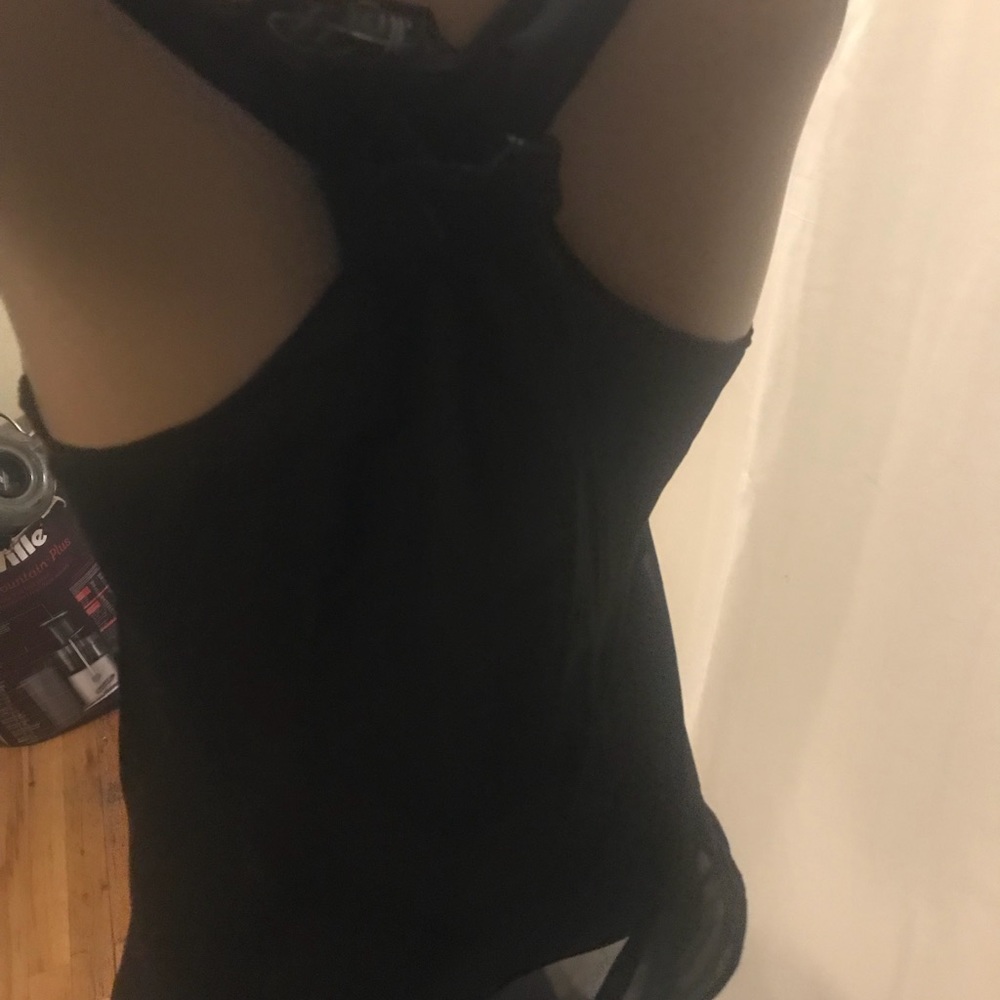Pretty sparkly black top size small